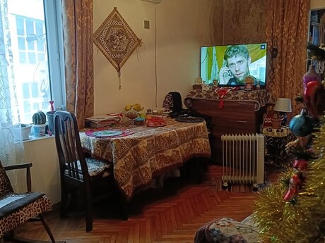 1 otaqlı köhnə tikili - Neftçilər m. - 35 m²