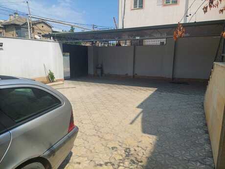 7 otaqlı həyət evi/bağ evi - Azadlıq Prospekti m. - 320 m²