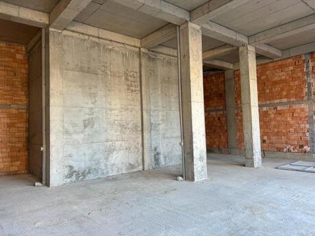 Obyekt - Ağ şəhər q. - 122 m²