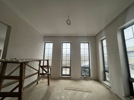 House with Garden, Villa For Sale