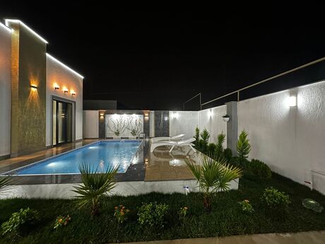 4 otaqlı həyət evi/bağ evi - Şüvəlan q. - 165 m²