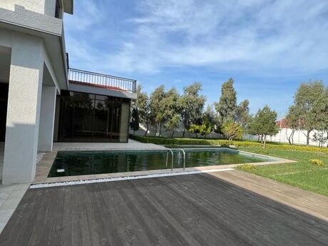 6 otaqlı həyət evi/bağ evi - Mərdəkan q. - 255 m²