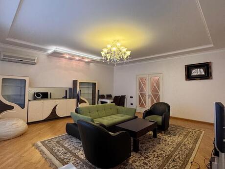 3 otaqlı yeni tikili - Nizami m. - 175 m²