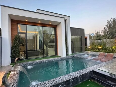 4 otaqlı həyət evi/bağ evi - Buzovna q. - 280 m²