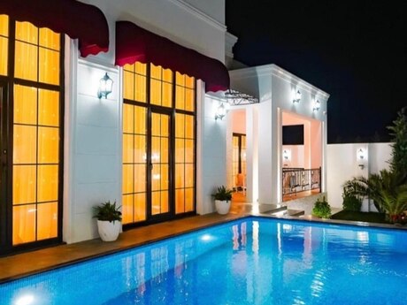 4 otaqlı həyət evi/bağ evi - Mərdəkan q. - 180 m²