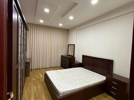 Kirayə 4 otaqlı mənzil, 220 m², Nərimanov: 2 000 ₼/ay 5