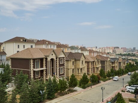 4 otaqlı həyət evi/bağ evi - Yasamal q. - 200 m²