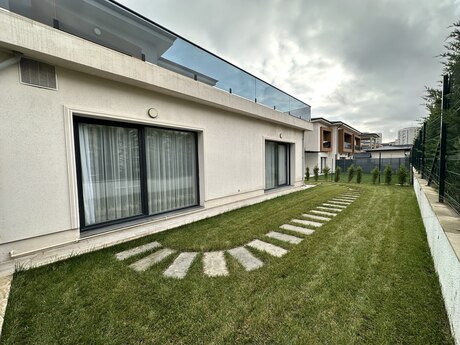 5 otaqlı həyət evi/bağ evi - Yasamal q. - 300 m²
