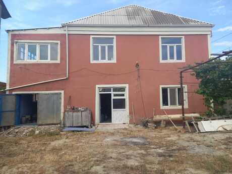 7 otaqlı həyət evi/bağ evi - Binə q. - 240 m²