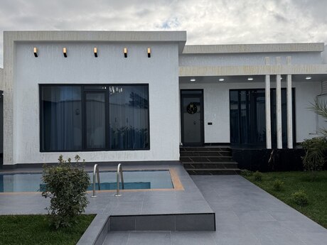 4 otaqlı həyət evi/bağ evi - Şüvəlan q. - 170 m²