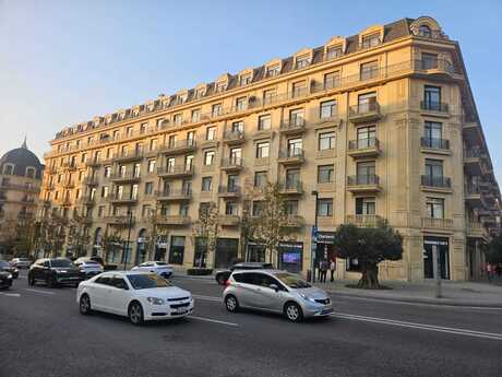 Elan №5731279 - Bakı, Ağ şəhər q., 3 otaqlı, 105 m², 2/7 mərtəbə