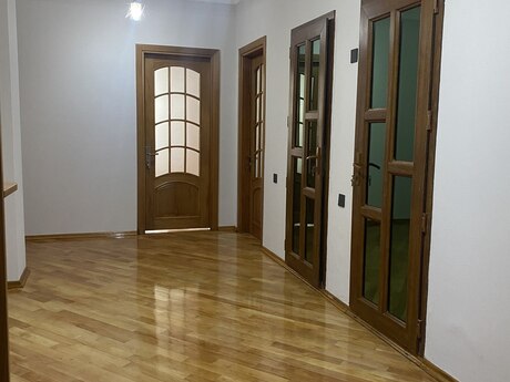 3-комн. новостройка - м. Ази Асланов - 124 м²