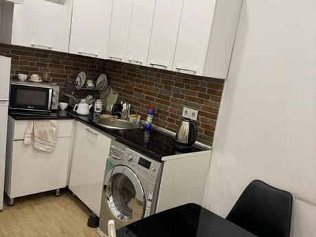 Obyekt - 8 Noyabr m. - 500 m²