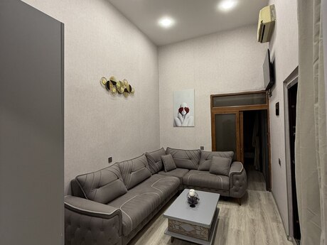 3 otaqlı köhnə tikili - İçəri Şəhər m. - 50 m²