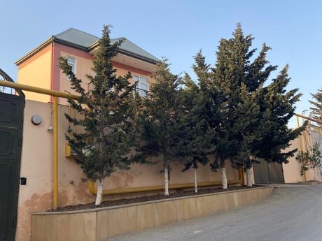6 otaqlı həyət evi/bağ evi - Badamdar q. - 450 m²