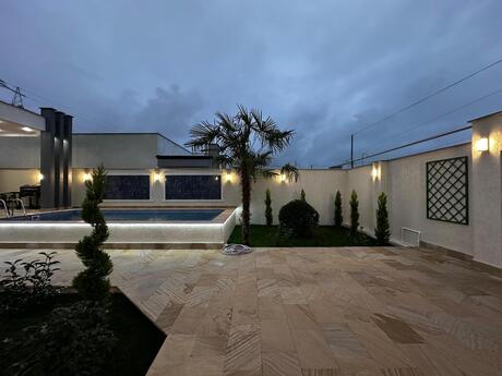 4 otaqlı həyət evi/bağ evi - Şüvəlan q. - 160 m²