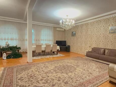 5 otaqlı həyət evi/bağ evi - Qara Qarayev m. - 240 m²