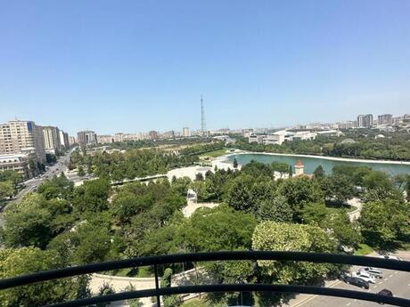 Kirayə 4 otaqlı mənzil, 200 m², Nərimanov: 1 800 ₼/ay 2