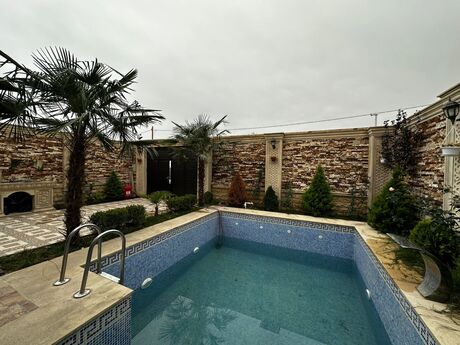 4 otaqlı həyət evi/bağ evi - Şüvəlan q. - 200 m²
