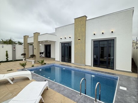 4 otaqlı həyət evi/bağ evi - Şüvəlan q. - 160 m²