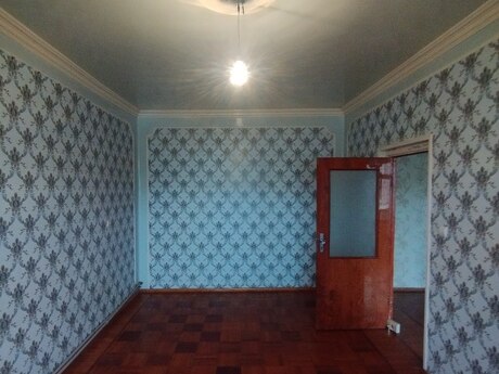 4 otaqlı köhnə tikili - Həzi Aslanov q. - 120 m²