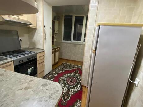 2 otaqlı köhnə tikili - Qara Qarayev m. - 55 m²