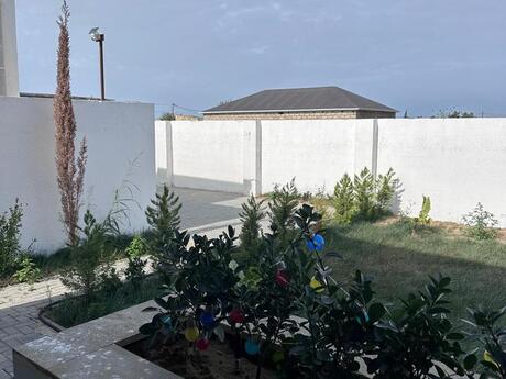 4 otaqlı həyət evi/bağ evi - Sea Breeze q. - 120 m²