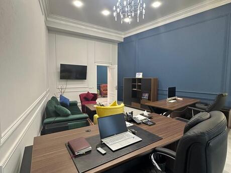 4 otaqlı ofis - Nizami m. - 280 m²