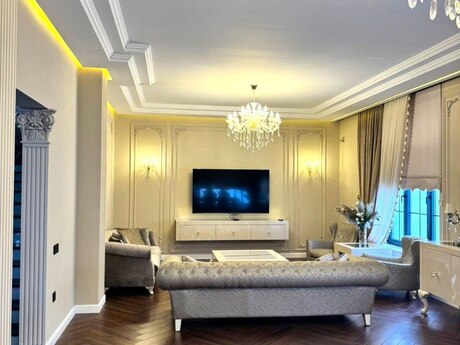 5 otaqlı həyət evi/bağ evi - Badamdar q. - 460 m²