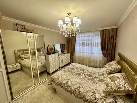 Elan №5734460 - Bakı, Sahil m., 3 otaqlı, 80 m², 5/5 mərtəbə