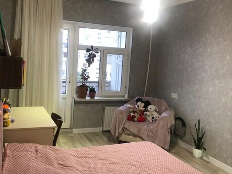 3 otaqlı köhnə tikili - Əhmədli m. - 85 m²