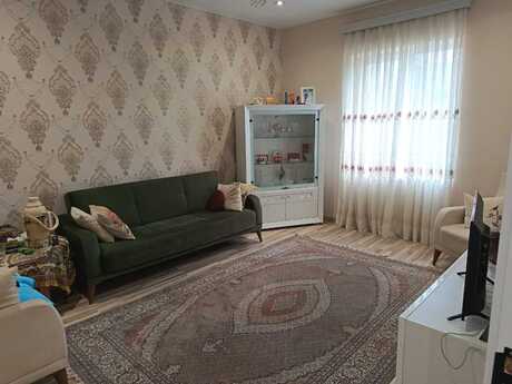 8 otaqlı həyət evi/bağ evi - Əmircan q. - 320 m²