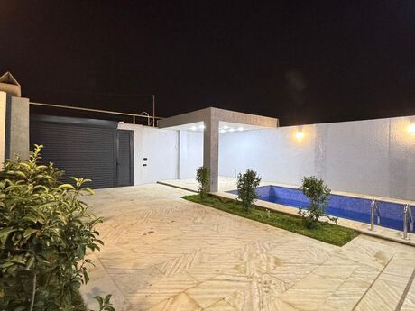 4 otaqlı həyət evi/bağ evi - Mərdəkan q. - 150 m²