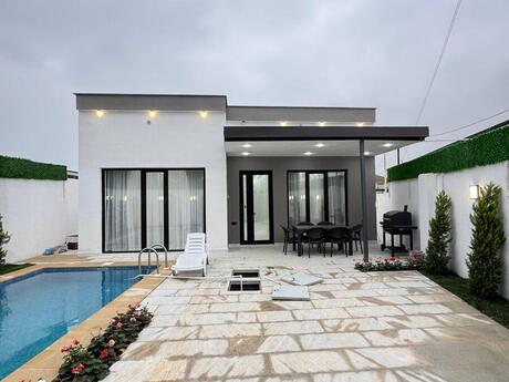 4 otaqlı həyət evi/bağ evi - Şüvəlan q. - 150 m²