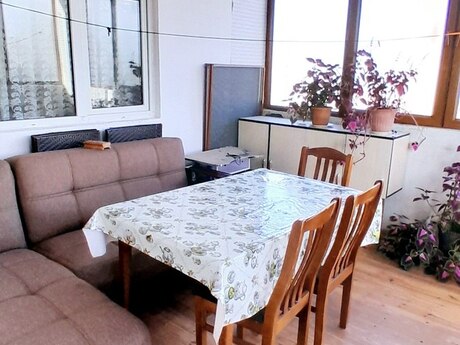 5 otaqlı həyət evi/bağ evi - Biləcəri q. - 180 m²