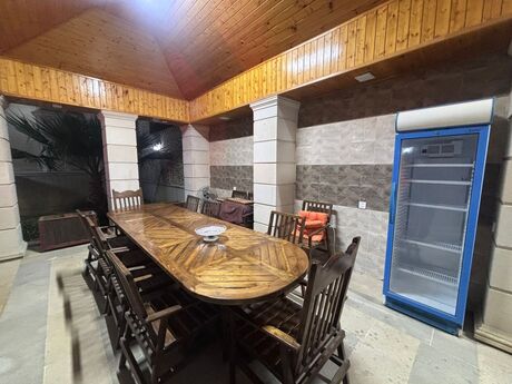 4 otaqlı həyət evi/bağ evi - Şüvəlan q. - 150 m²