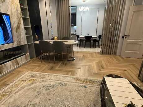 4 otaqlı yeni tikili - Ağ şəhər q. - 133 m²