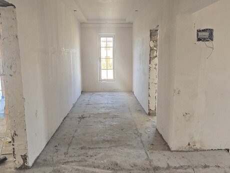 6 otaqlı həyət evi/bağ evi - Binə q. - 280 m²