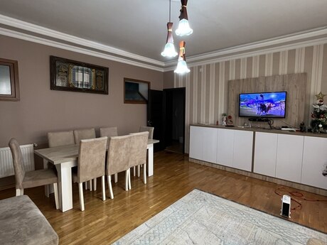4 otaqlı köhnə tikili - Memar Əcəmi m. - 160 m²