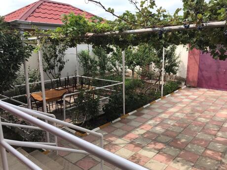 3 otaqlı həyət evi/bağ evi - Hövsan q. - 100 m²