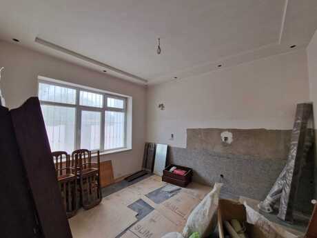 4 otaqlı həyət evi/bağ evi - Zabrat q. - 140 m²