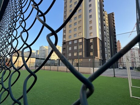 4 otaqlı yeni tikili - Şah İsmayıl Xətai m. - 172 m²