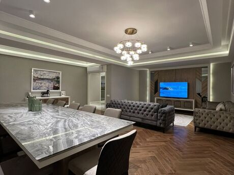 Kirayə 4 otaqlı mənzil, 225 m², Şokolad Tower: 4 000 ₼/ay 5