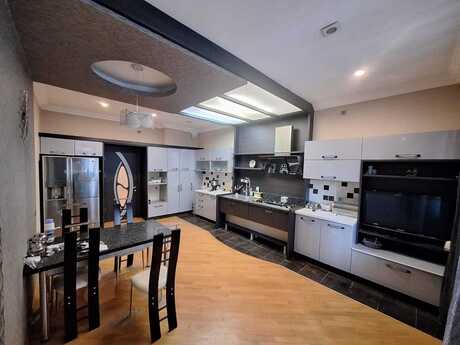 4 otaqlı yeni tikili - Nəsimi r. - 223 m²