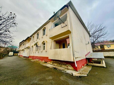 Elan №5737866 - Qusar, Qusar, 2 otaqlı, 75 m², 1/2 mərtəbə