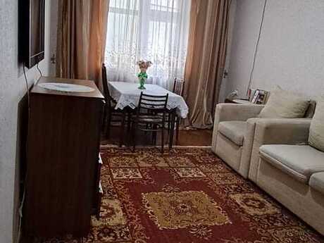 3 otaqlı köhnə tikili - Nəriman Nərimanov m. - 80 m²