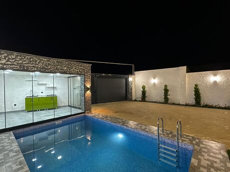 4 otaqlı həyət evi/bağ evi - Şüvəlan q. - 165 m²
