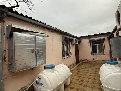 House with Garden, Villa For Rent