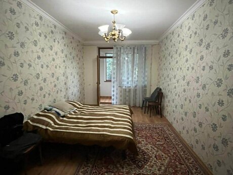 4-комн. вторичка - м. Азадлыг проспекти - 105 м²