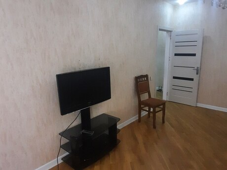 2-комн. вторичка - м. Азадлыг проспекти - 65 м²